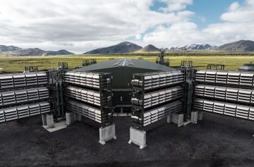 Mammoth - central de captura e armazenamento direto de ar (DAC) | Foto: Climeworks