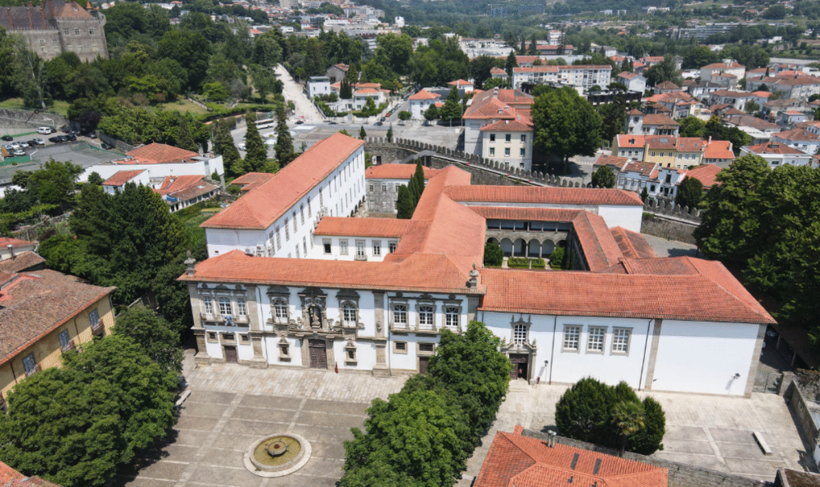 Foto: Site CM Guimarães