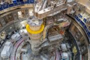 Construção do Reator Termonuclear Experimental Internacional (ITER), o maior dispositivo de fusão do mundo. Foto: ITER, 2025