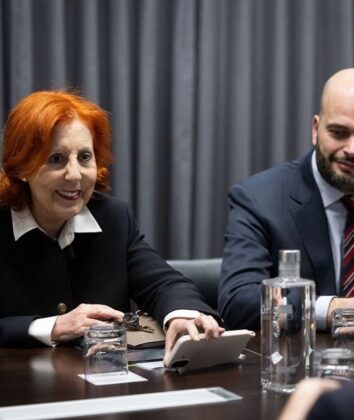 Maria da Graça Carvalho e Jean Barroca | Foto: Sara Matos/MAEn