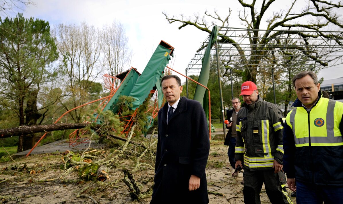 Primeiro-ministro Luís Montenegro visita concelhos afetados pela tempestade Kristin, 29 janeiro 2026 | Foto: Gonçalo Borges Dias/GPM