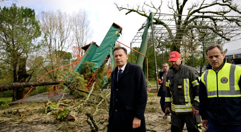 Primeiro-ministro Luís Montenegro visita concelhos afetados pela tempestade Kristin, 29 janeiro 2026 | Foto: Gonçalo Borges Dias/GPM