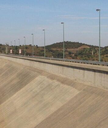 Foto: Barragem de Odeleite, Algarve | Wikimedia