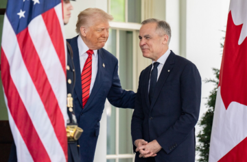 Donald Trump e Mark Carney presidente dos EUA e do Canadá respetivamente | Foto White House